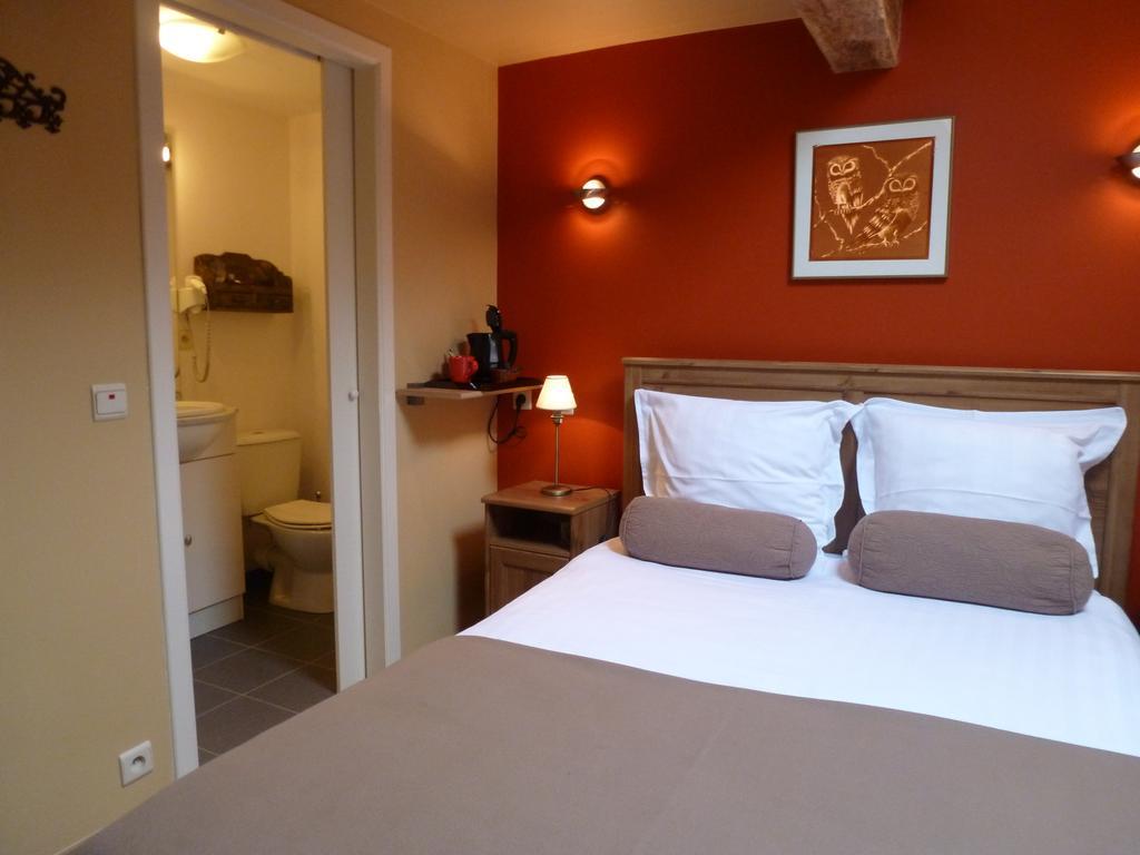 B&B Aux Anges Profondeville Ruang foto